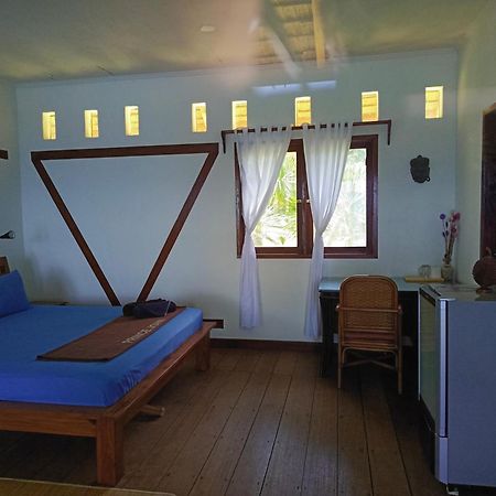 Prince John Dive Resort Donggala Экстерьер фото