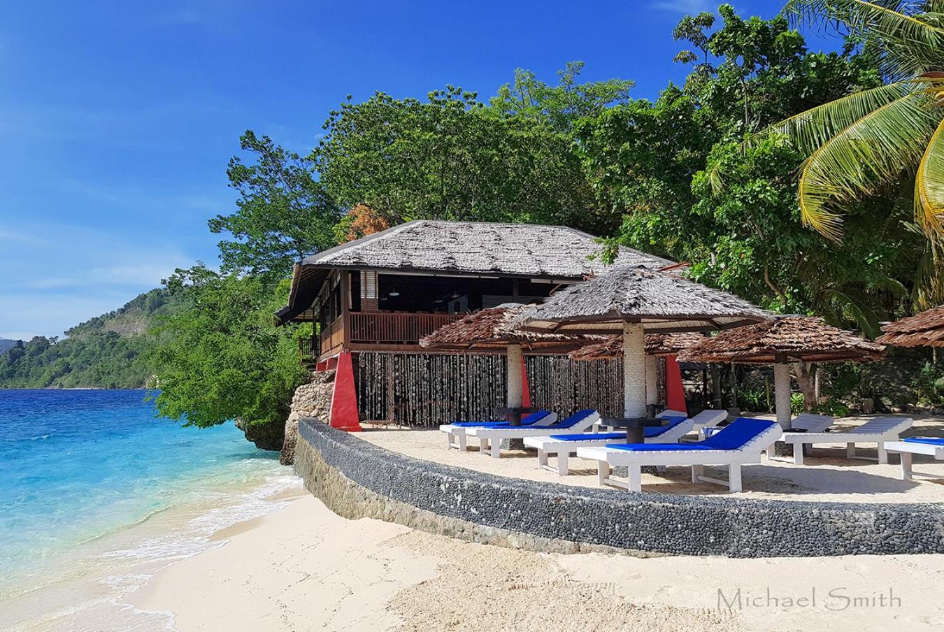Prince John Dive Resort Donggala Экстерьер фото