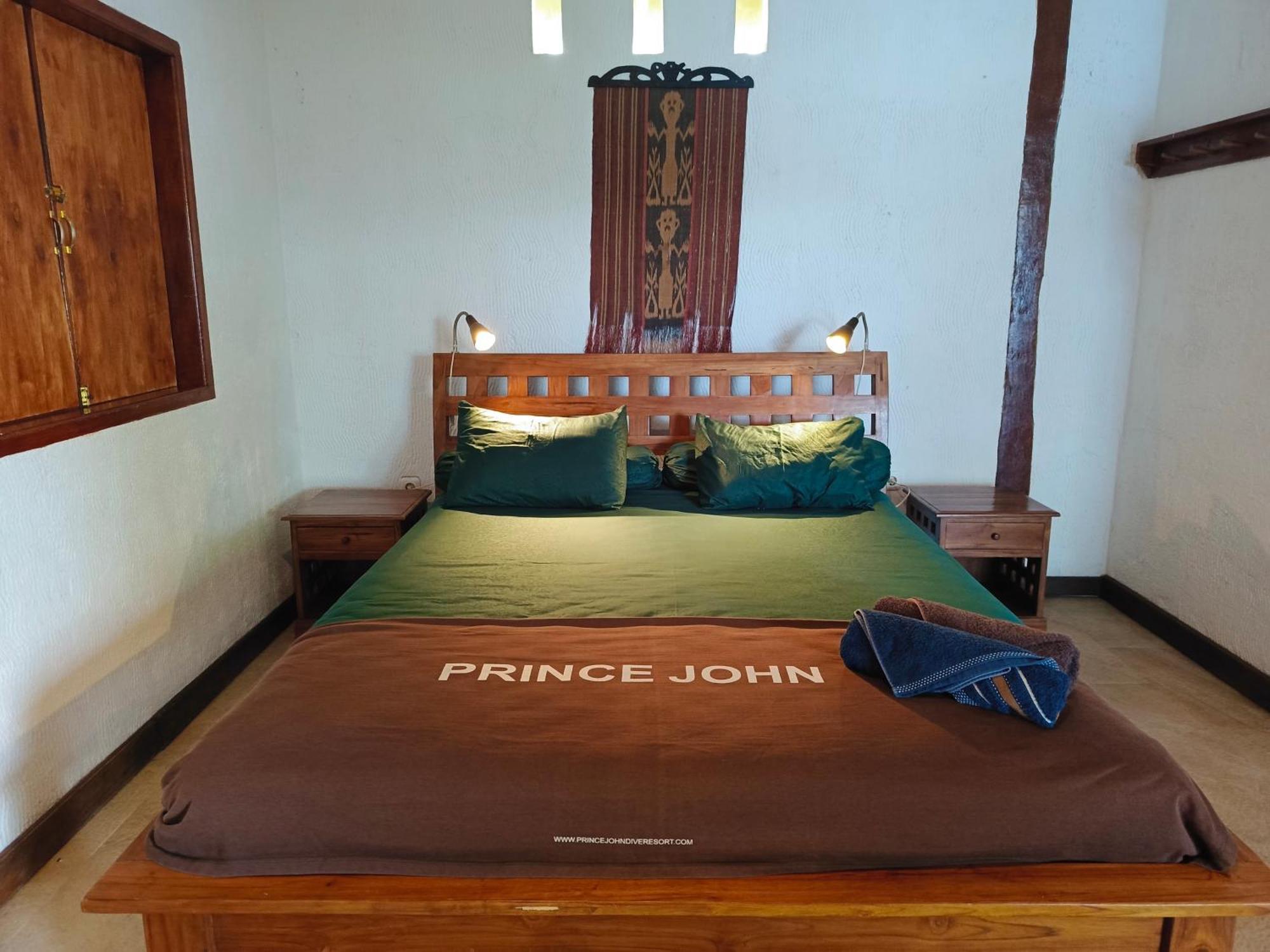 Prince John Dive Resort Donggala Экстерьер фото